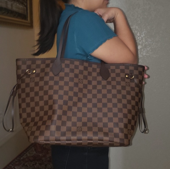 ***SOLD**LV neverfull MM DE, BRAND new from Paris. - Picture 4 of 8